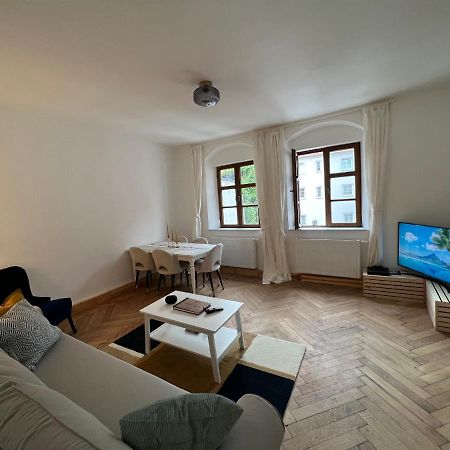Ferienwohnung Liboria II Wohnen Im Denkmal Augsburgs Exterior foto